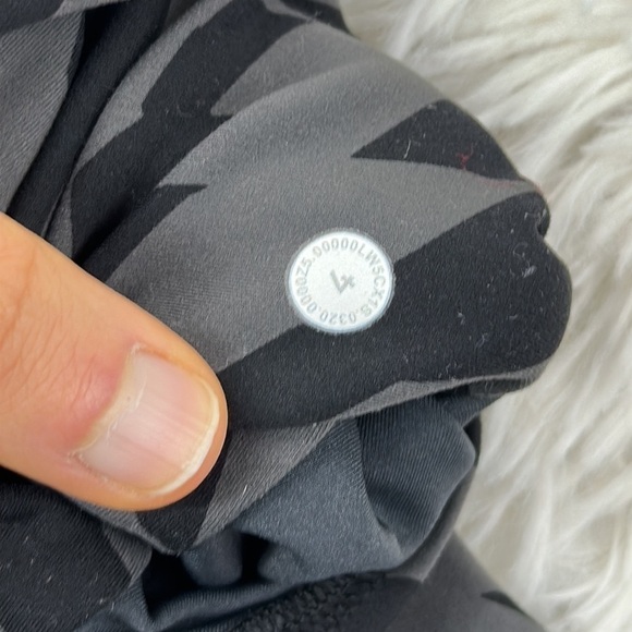 Lululemon Invigorate High-Rise Tight 25" Voltage Graphite Grey Black - Picture 5 of 6